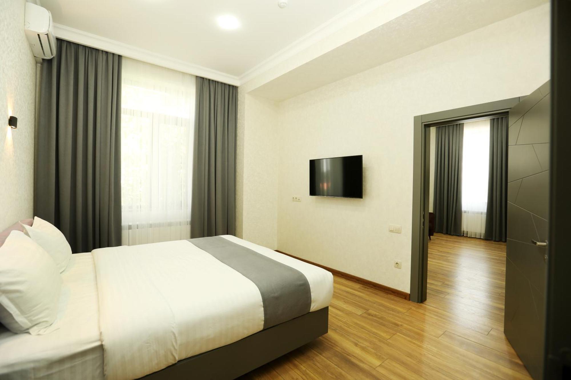 Parklane Hotel Taszkent Zewnętrze zdjęcie